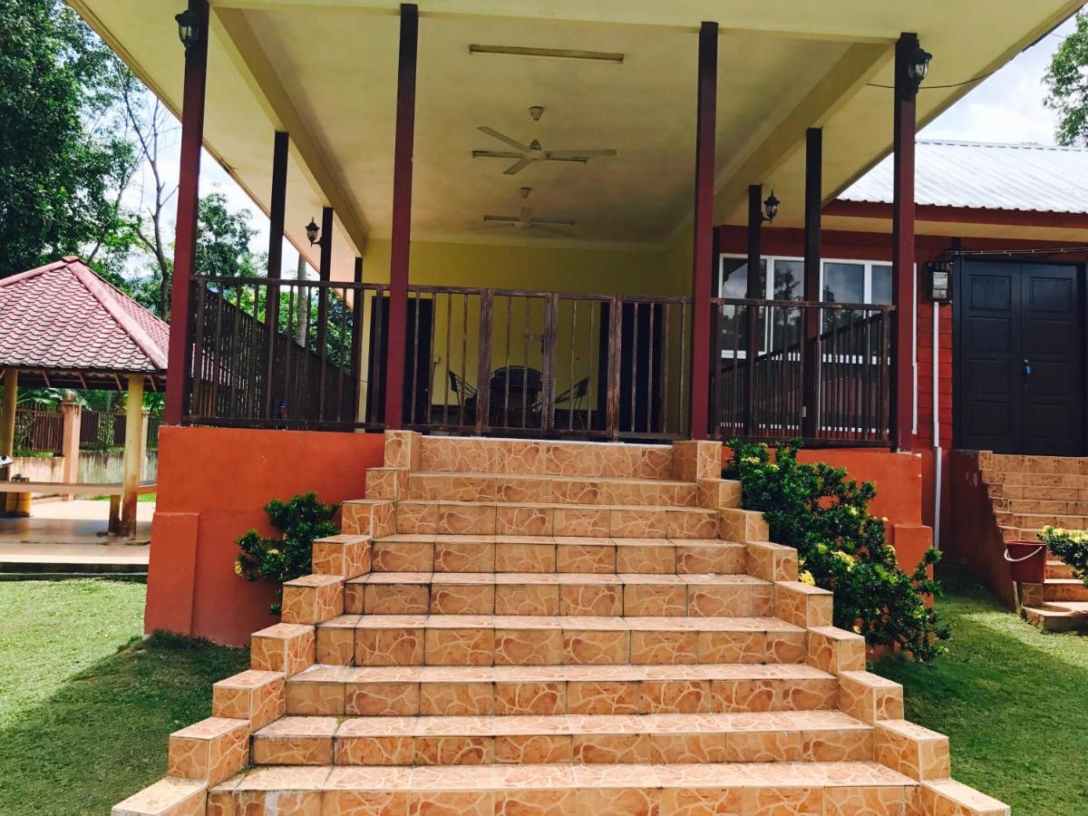 Desa Kaloi Farmhouse Vila Batang Kali Exterior foto